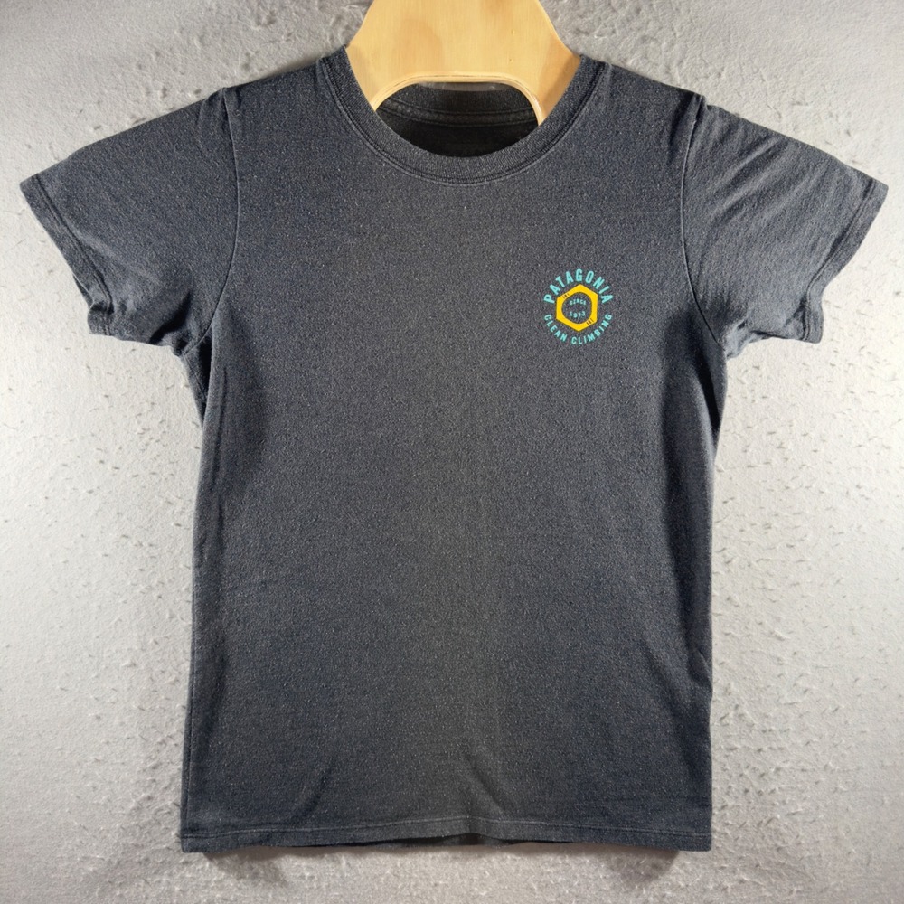 3114 | Patagonia Clean Climbing Graphic Tee Forge Grey Womens XS